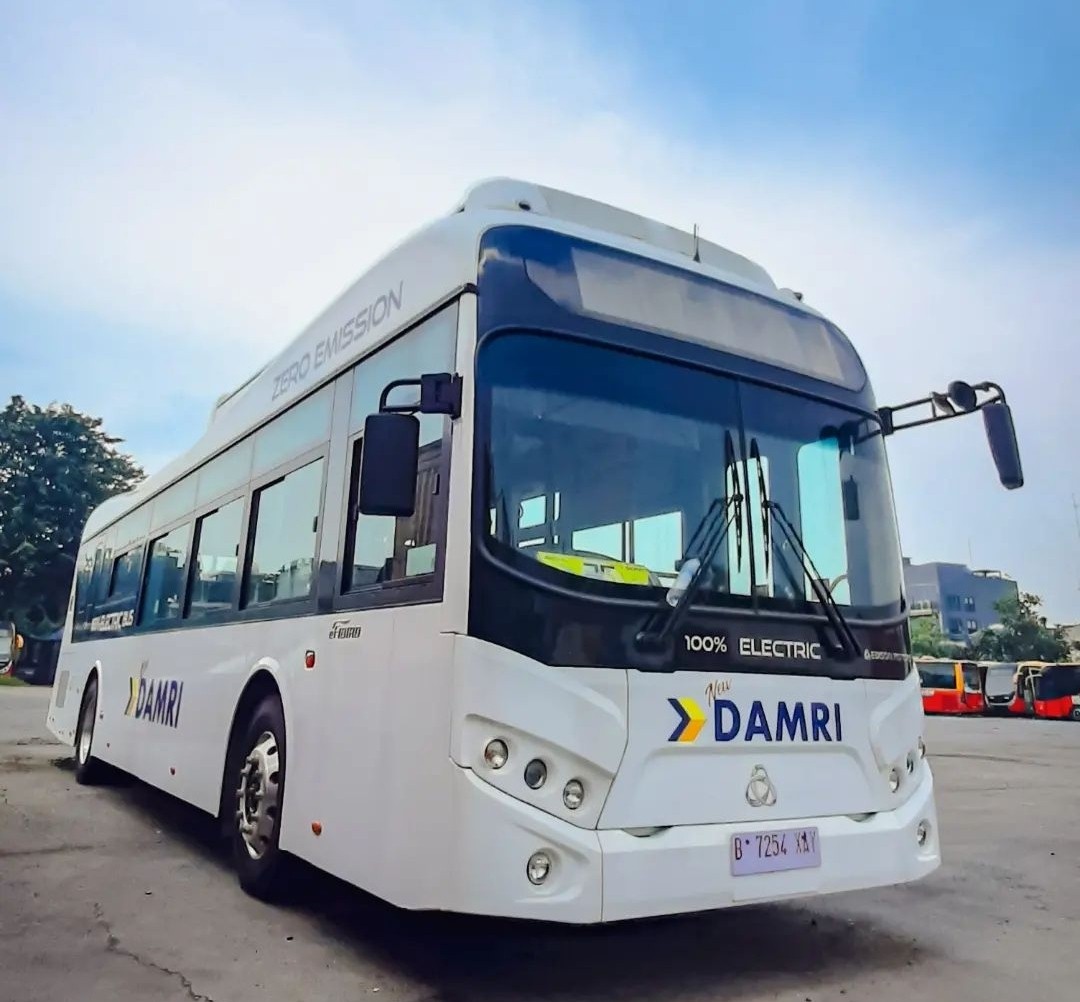 Bus listrik Damri