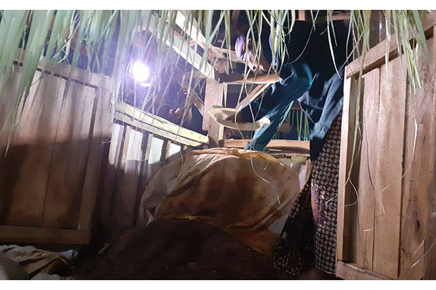 Salah satu prosesi adat malam 1 Suro di Padukuhan Pengkol Kalurahan Pengkol, Nglipar, Gunungkidul. (Foto : MPI/Erfan Erlin)