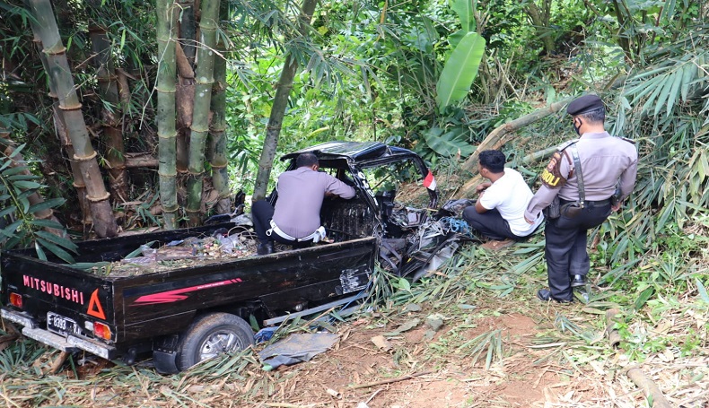  Angkut Belasan Warga, Pikap Terjun ke Jurang di Panjalu Ciamis, 7 Tewas 10 Luka