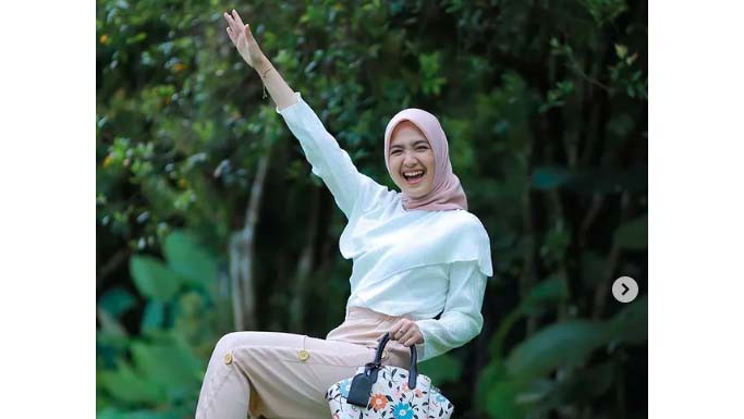 Artis Berhijab Tercantik di Indonesia. (Foto: Instagram)