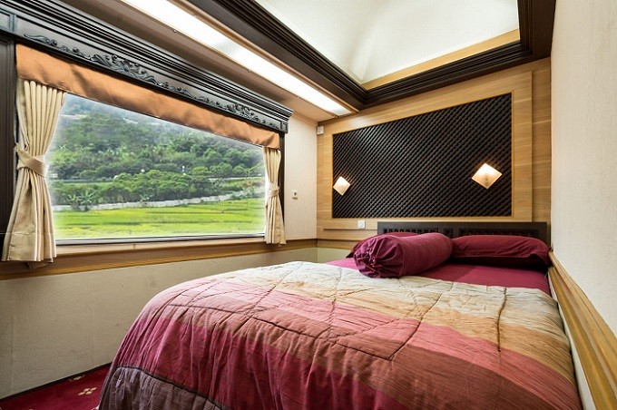 fasilitas tempat tidur di kereta wisata