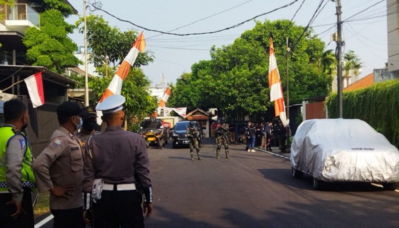 Brimob Jaga Rumah Ferdy Sambo Jelang Rekonstruksi Kasus Pembunuhan ...