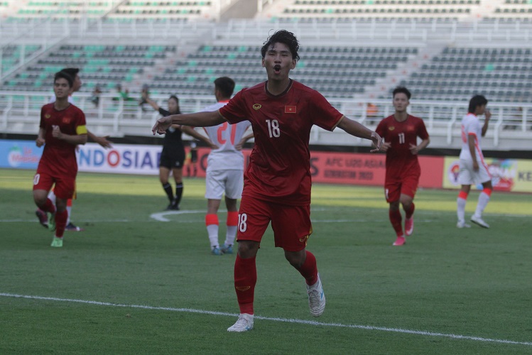 Timnas Vietnam U-19 mengalahkan Timor Leste 4-0 pada laga kedua Grup F Kualifikasi Piala Asia U-20 2023 di Stadion Gelora Bung Tomo, Surabaya, Jumat (16/9/2022). (Foto: ANTARAFOTO/Moch Asim)