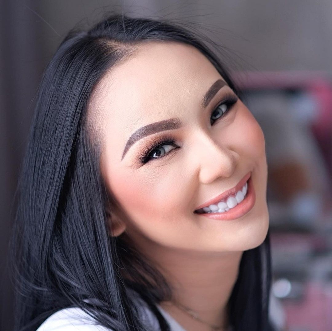 Artis Pacaran dengan Pria Lebih Muda. (Foto: instagram)