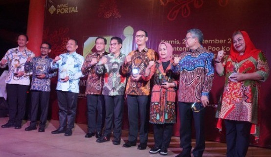 Jajaran Pemda Mataram menerima penghargaan (Foto: MNC)
