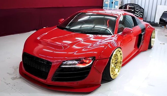 Audi R8 2
