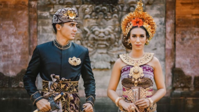 Artis menikah dengan adat Bali, Westny DJ (Instagram)