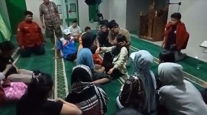 11 Doa Sembuhkan Orang Kesurupan yang Susah Keluar, Lengkap dengan Ayat Al Quran