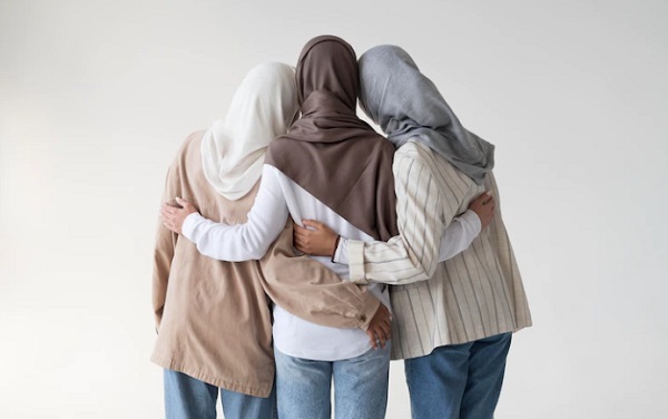 Mahram yang Tidak Membatalkan Wudhu, Siapa Saja?