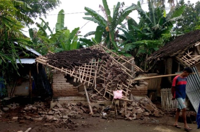 Angin Puting Beliung Terjang Bintan, 20 Rumah Warga Rusak Parah