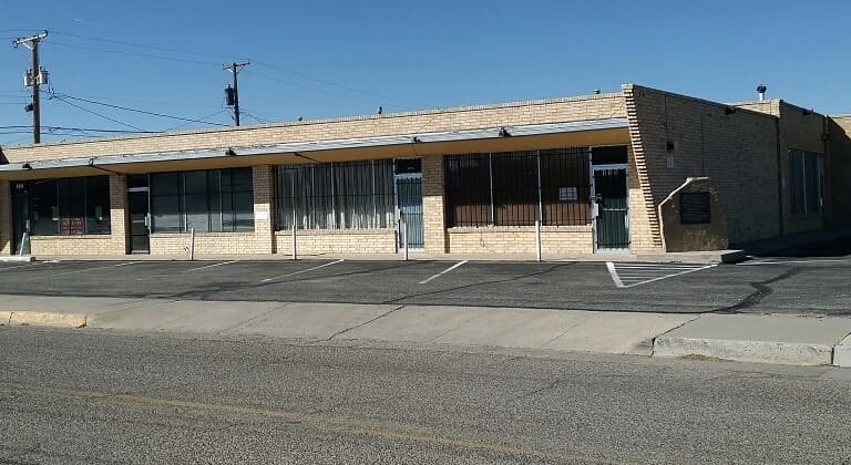 Kantor pertama Microsoft, garasi rumah di Albuquerque, New Mexico, Amerika Serikat. 