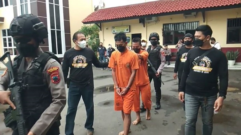 Kawanan Perampok Bersenpi Satroni Rumah Pengusaha Di Batang Uang Dan Perhiasan Raib 1601