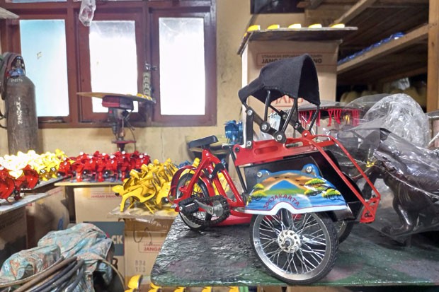Miniatur Becak