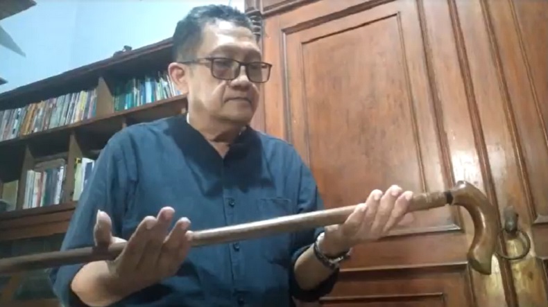 Tongkat peninggalan KH Hasyim Asyari. (Mukhtar Bagus).
