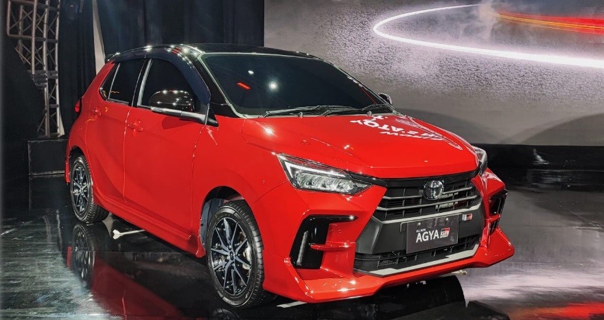 Komparasi Honda Brio vs Toyota Agya dari Fitur sampai Harga, Teliti ...