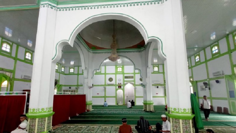 Masjid Jami` Kota Ambon. (Foto: Antara).