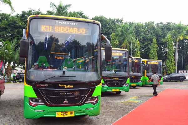 Penambahan armada bus Transjatim koridor I rute perjalanan Sidoarjo-Surabaya-Gresik. (Foto: dok Pemprov Jatim)