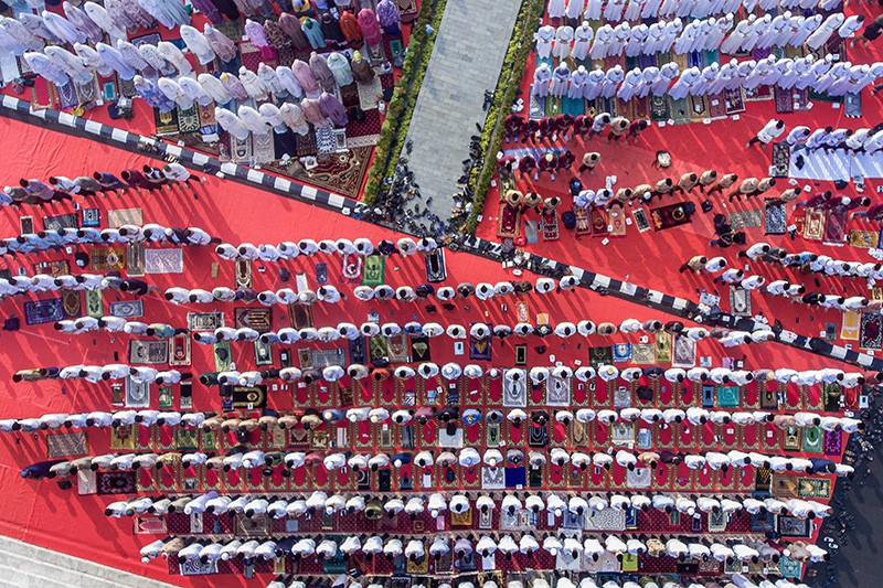Sholat Istisqa Meminta Hujan di Palembang