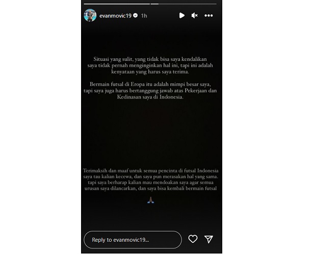 Evan Soumilena memberikan alasannya hengkang dari ADCR Caxinas di IG Story @evanmovic19. (Foto: IG Story @evanmovic19)