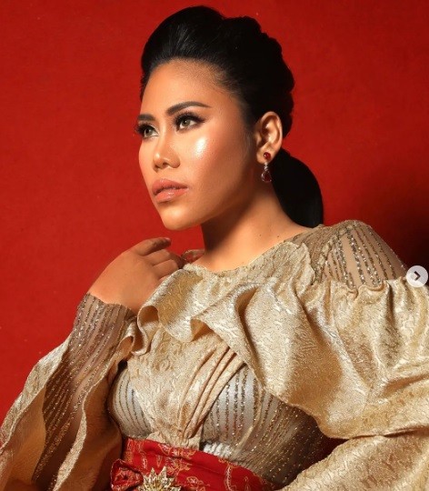 Artis jualan bakso. (Foto: instagram)