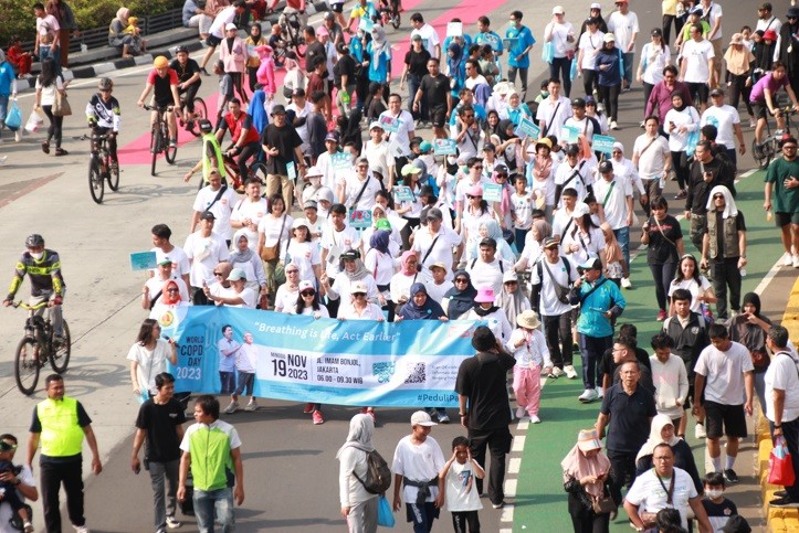 Peringatan Hari Paru Sedunia Kampanye tentang penyakit paru obstruktif kronis. (foto: istimewa)