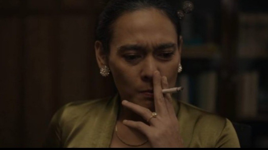 Artis cantik merokok demi film. (Foto: instagram)