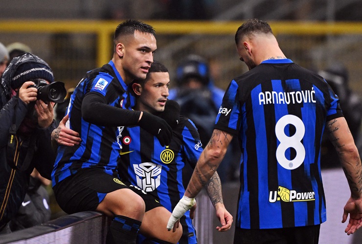 Nerazzurri pesta gol 4-0 ke gawang Udinese.  Laga itu berlangsung di Giuseppe Meazza, Milan, Minggu (10/12/2023) dini hari WIB. (foto: Reuters)