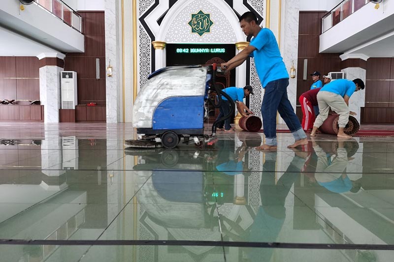 Program Bersih-Bersih Masjid Sambut Ramadhan 2024