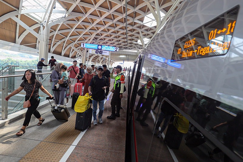 Mudik Lebaran Naik Kereta Cepat Whoosh ke Bandung, Tiket hingga Rp600.000