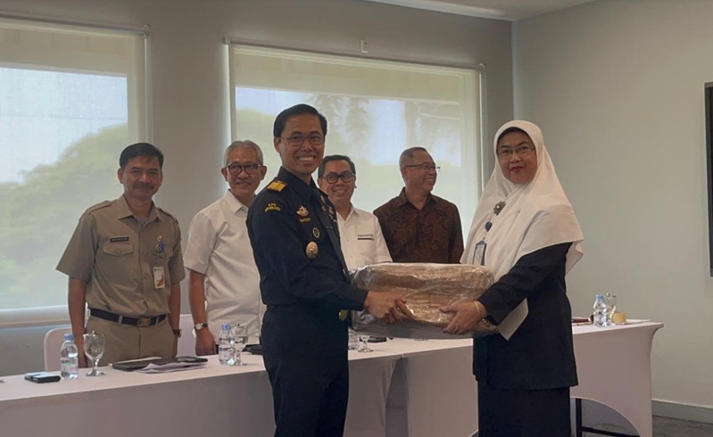 Direktorat Jenderal Bea dan Cukai Kemenkeu resmi menyerahkan alat bantu pembelajaran siswa tunanetra milik SLB-A Pembina Tingkat Nasional Jakarta. (Foto: Atikah Umiyani)