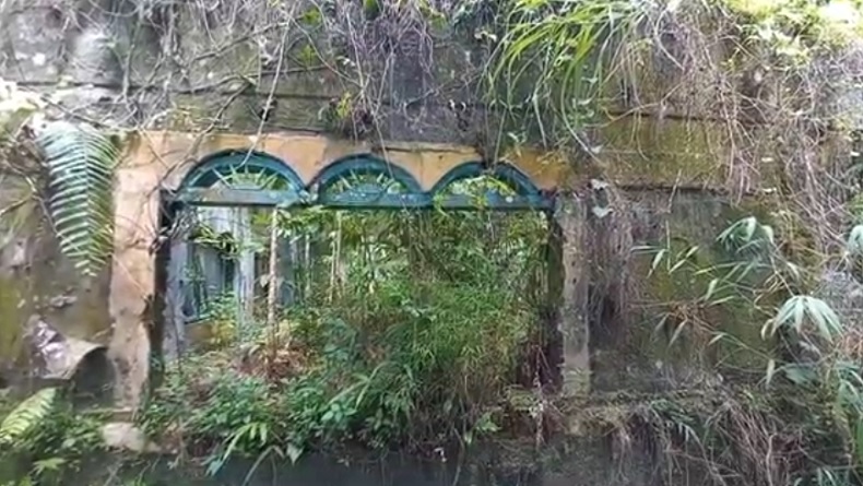 Kampung unik di pelosok Kabupaten Tasikmalaya, Jawa Barat, yakni Kampung Leuwileutak yang dijuluki Kampung Mati. (Foto