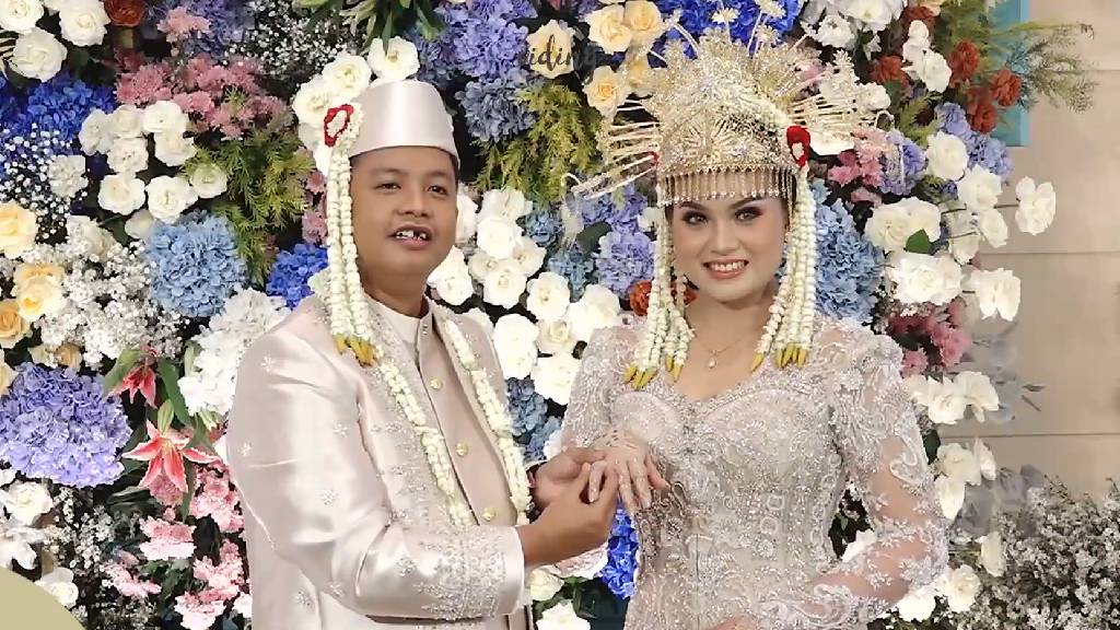 Ditha resmi jadi istri Dustin