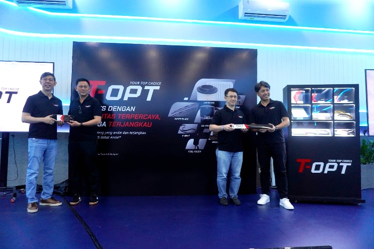 Toyota juga menghadirkan program T-CARE dalam bentuk bebas biaya jasa dan suku cadang. (Foto: dok Toyota)