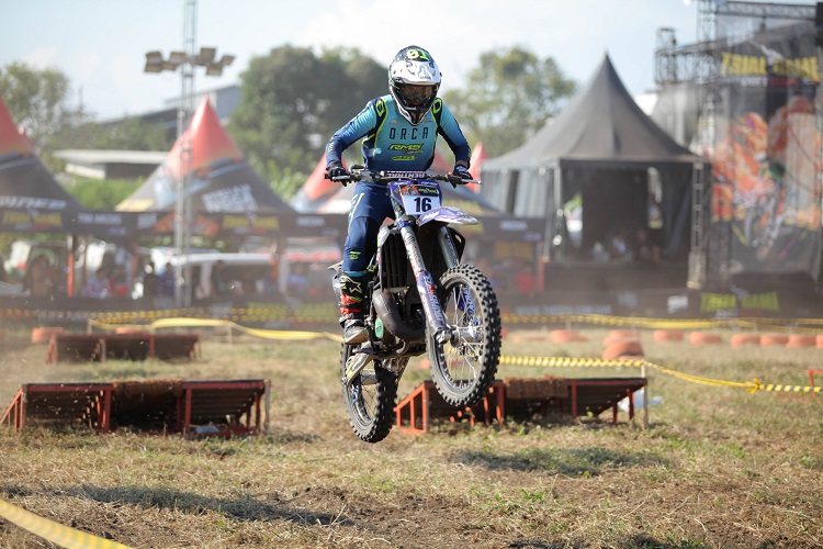 Kroser nasional Ananda Rigi siap beraksi pada kejuaraan balap motocross bergengsi Trial Game Dirt seri ketiga di Sirkuit Lapangan Jogja Expo Center (JEC), Bantul, Yogyakarta, pada 23-24 Agustus mendatang. (Foto: Trial Game Dirt)