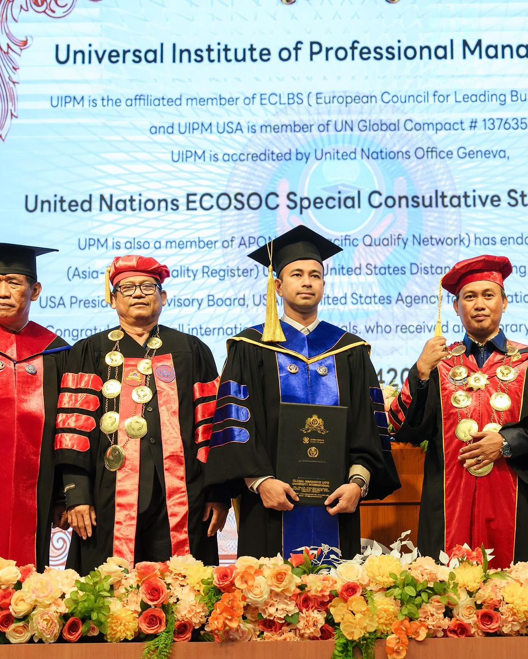 Raffi Ahmad dapat gelar doctor honoris causa dari UIPM Thailand. (Foto: Instagram)