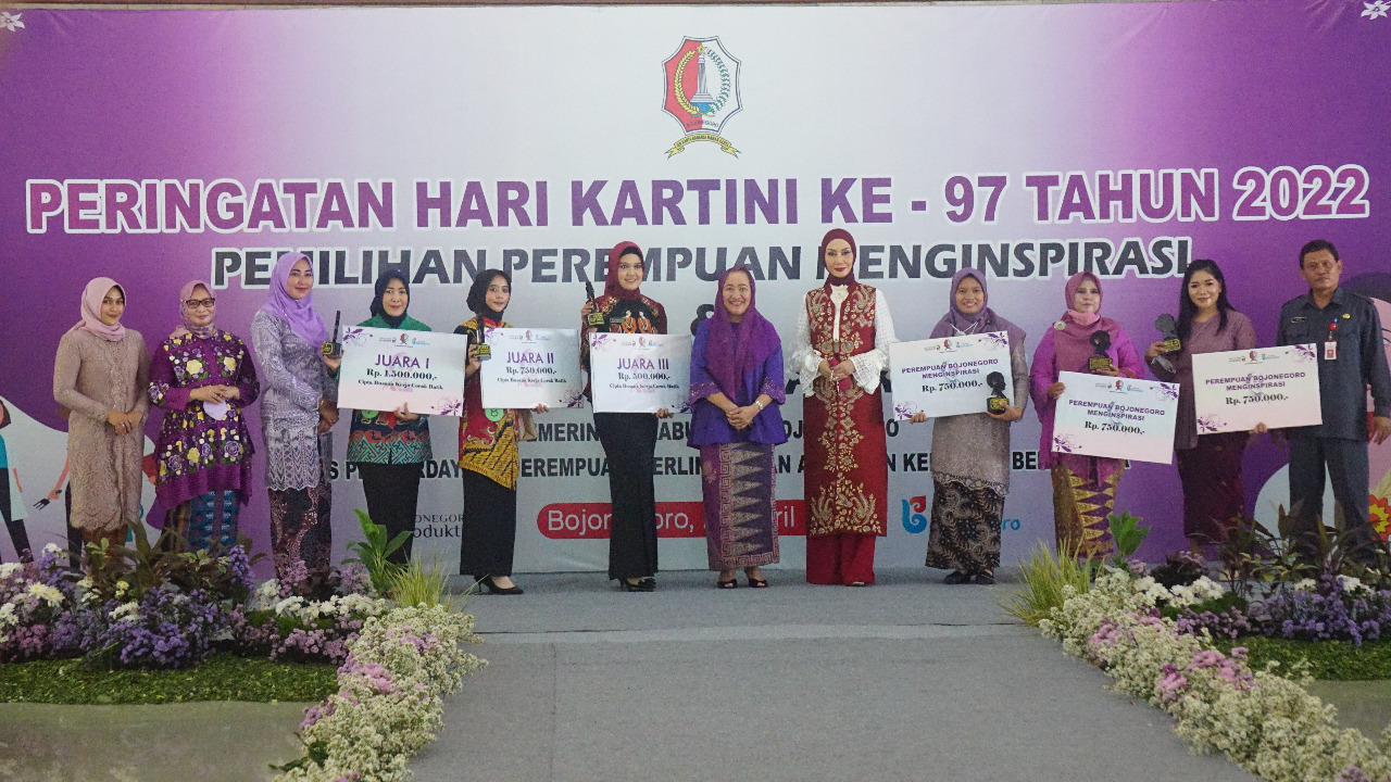 Peringati Hari RA Kartini Pemkab Bojonegoro Gelar Lomba Cipta Busana