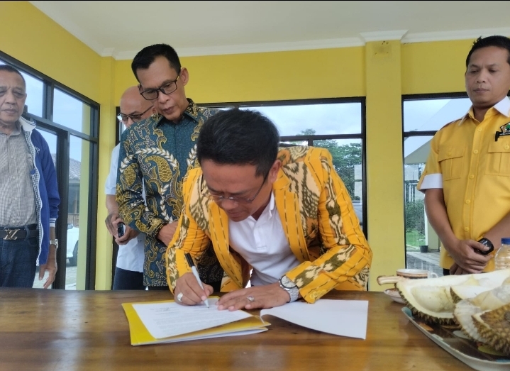 Golkar Dan PAN Tetapkan Jaro Ade Calon Bupati Bogor Di Pilkada 2024