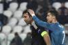 Melihat Gol Salto Ronaldo Robek Gawang Buffon - Bagian 5