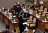 Tulisan Kami Butuh Kritik! Muncul di Layar Sidang Paripurna DPR - Bagian 8