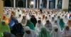 Ribuan Umat Islam di Surabaya Khusyuk Salat Tarawih Pertama Ramadan 