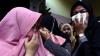 Jenazah Deryl, Pengantin Baru Korban Lion Air Disambut Isak Tangis Keluarga - Bagian 3