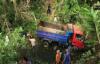 Truk Pengungsi Terjun ke Jurang 20 Meter di Mamasa, 5 Tewas