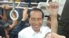 Ke Istana Bogor, Jokowi Naik KRL Berdesakan dengan Penumpang Kereta - Bagian 4