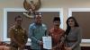Rieke Serahkan Berkas CPNS drg Romi ke Menpan RB - Bagian 1