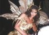 Potret Kendall Jenner dan Naomi Campbell Pakai Karya Rinaldy Yunardi di Acara Halloween