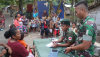 Berkeliling Desa, Satgas Pamrahwan Maluku Yonif RK 136/TS Gelar Pengobatan Gratis