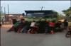 Viral, Detik-Detik Warga Medan Selamatkan 2 Pengendara Motor Terlindas Truk