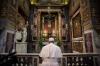 Di Tengah Pandemi Korona, Paus Tinggalkan Vatikan untuk Berdoa di Salah Satu Katedral Basilika Roma