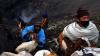 Warga Suku Tengger Gelar Ritual Yadnya Kasada di Kawah Gunung Bromo - Bagian 5