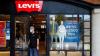 Rugi Rp5,2 Triliun, Levi's Bakal PHK 700 Karyawan